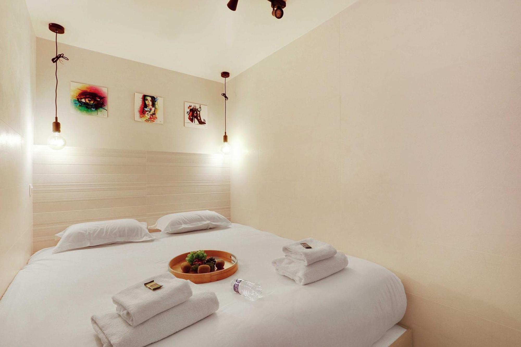 Intimate Apartment With Air Conditioner & Jacuzzi 2Br 6P Montmartre Paris Exterior photo